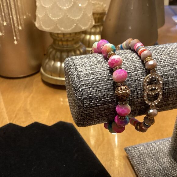 Set of 2 Pink & Blue Stretchable Bracelets - Picture 7 of 8